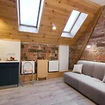 Apartamento 7 *